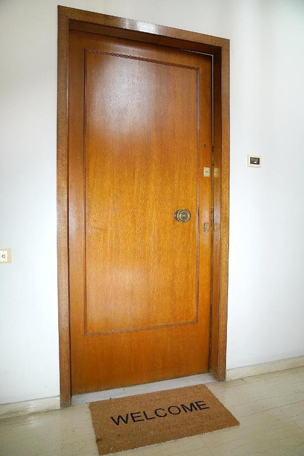 70M2 Apartment 4 Mins From Athens Central Station! Luaran gambar