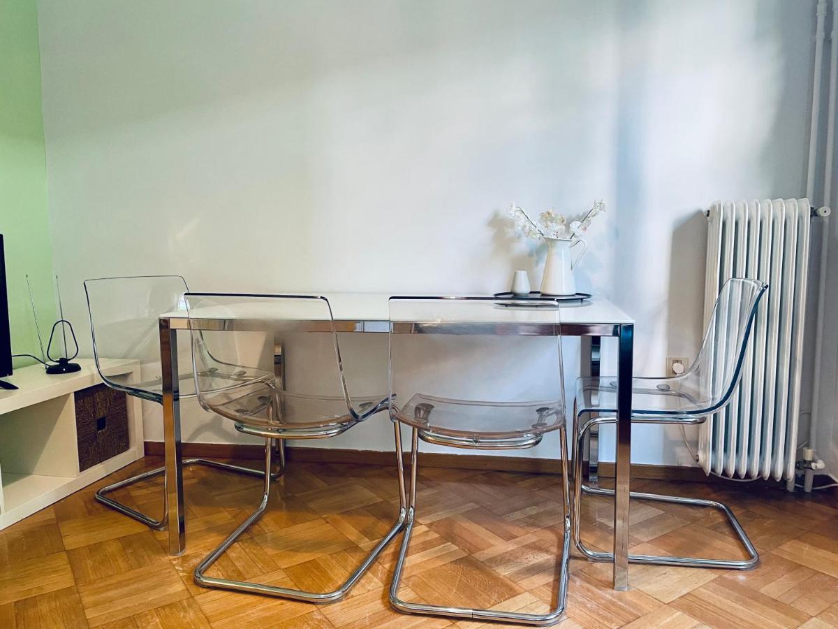 70M2 Apartment 4 Mins From Athens Central Station! Luaran gambar